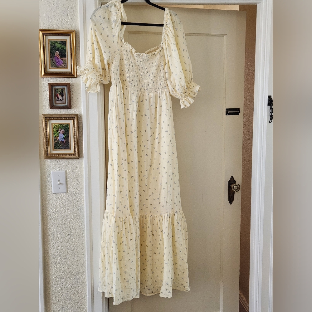 Floral Cream Maxi Dress